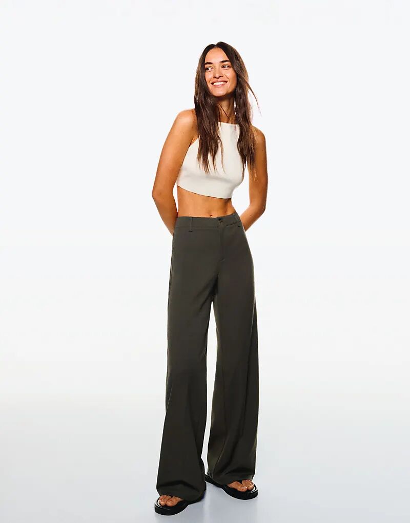 

Широкие брюки цвета хаки Bershka