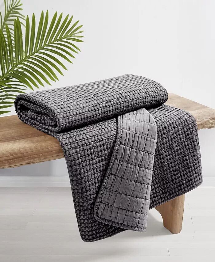 

Стеганое плед Mills с вафельной прошивкой, 60 x 50 дюймов Levtex, серый
