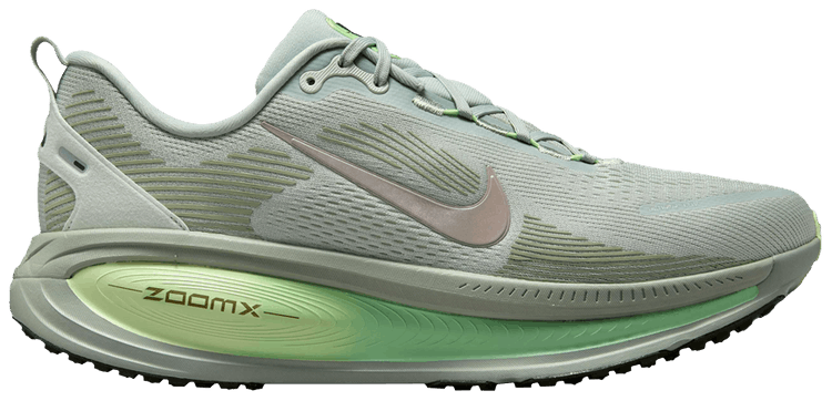 

Кроссовки Nike Vomero 18 'Dusty Olive', зеленый
