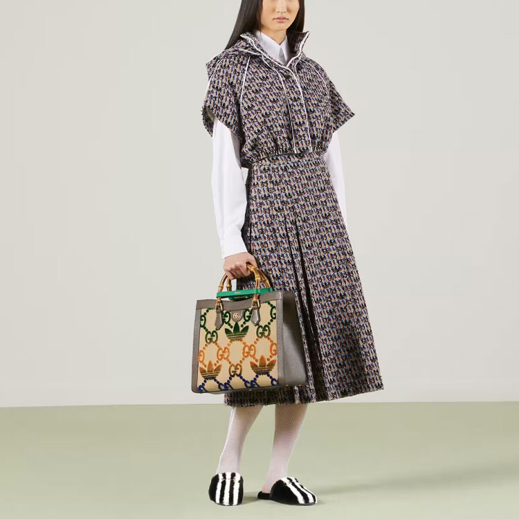 Женская повседневная длинная юбка Adidas Originals X, синяя с черной надписью Gucci — фото 2