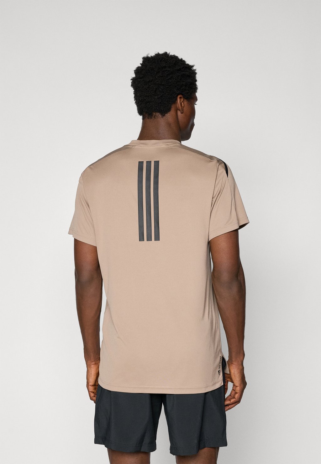Спортивная футболка TEE Adidas Performance, коричневый — фото 3