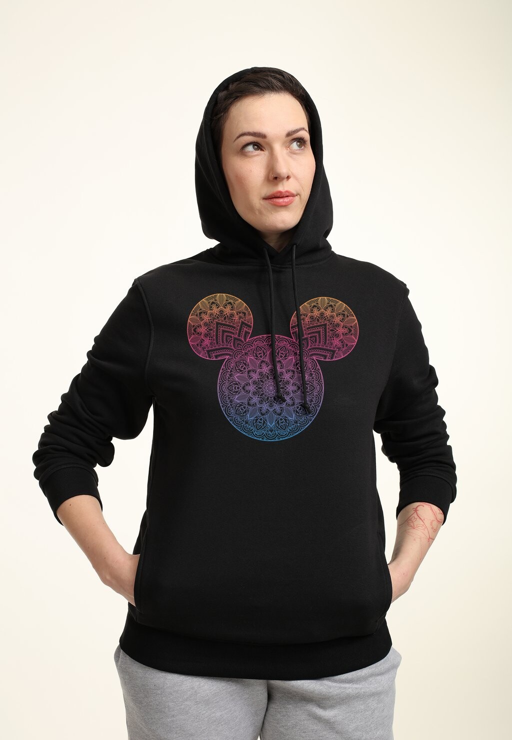 

Толстовка с капюшоном DISNEY CLASSIC MICKEY MICKEY MANDALA FILL Disney, черный