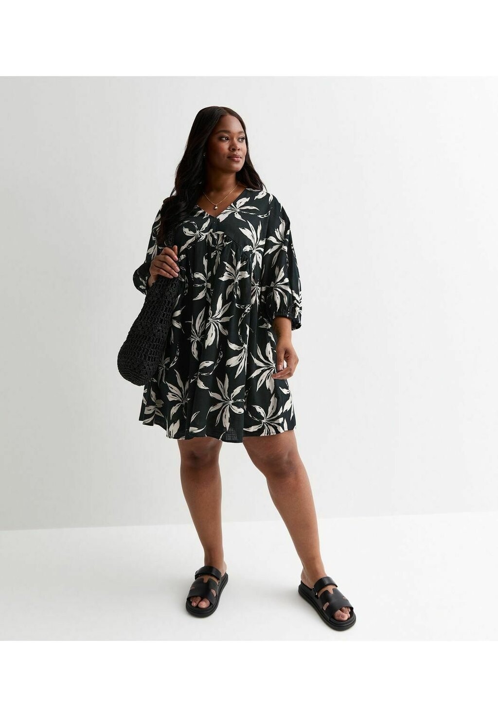 

Повседневное платье CURVES PALM PRINT MINI SMOCK New Look Curves, черный