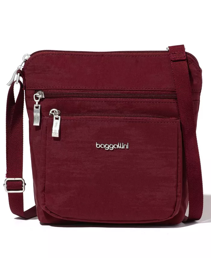 

Маленькая нагрудная сумка-кроссбоди с RFID-браслетом Pocket Small Crossbody Baggallini, красный
