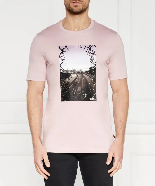 

Футболка в городском стиле Regular fit Boss Orange, розовый