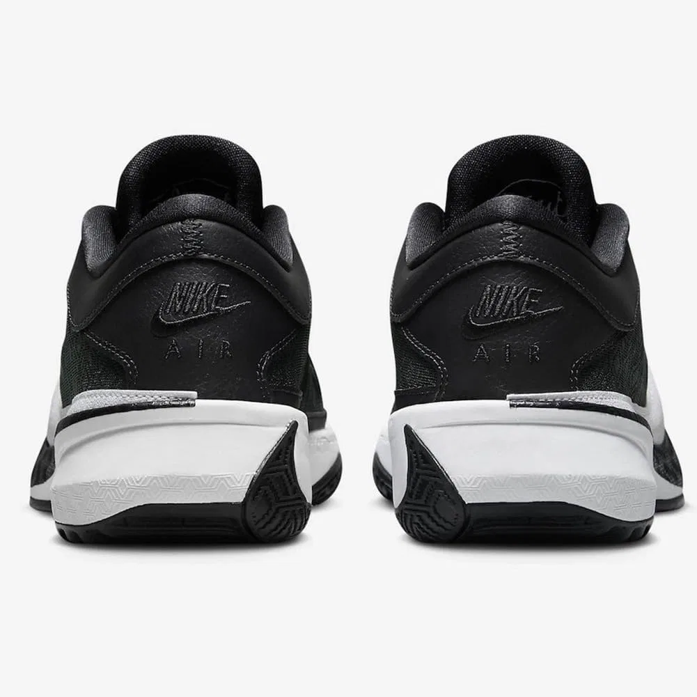 Баскетбольные кроссовки Nike Giannis Freak 5 (Team) (DZ2946-001, Black/Black/White) — фото 3