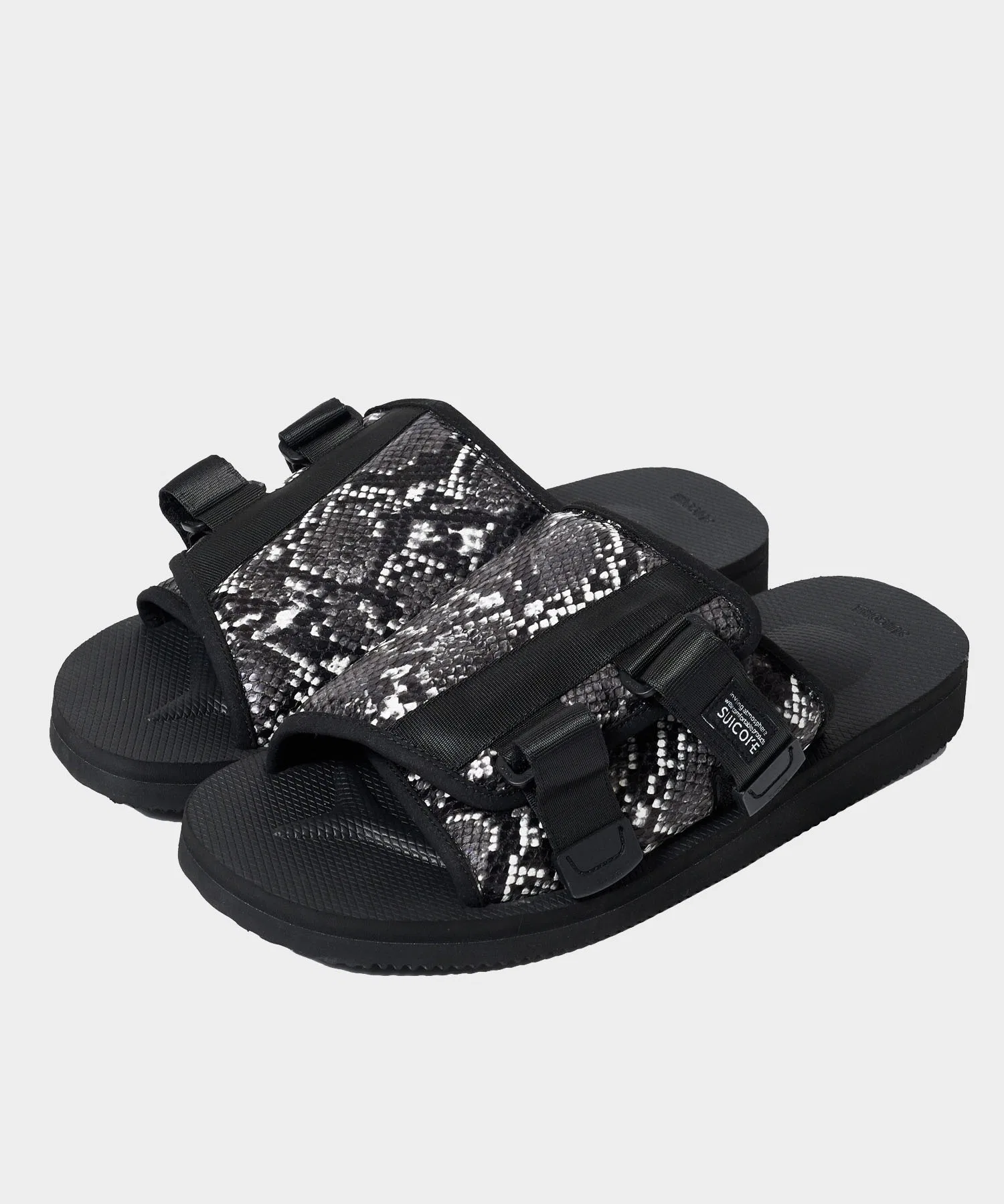 Мужские и женские сандалии DELUXE x SUICOKE OG-081
