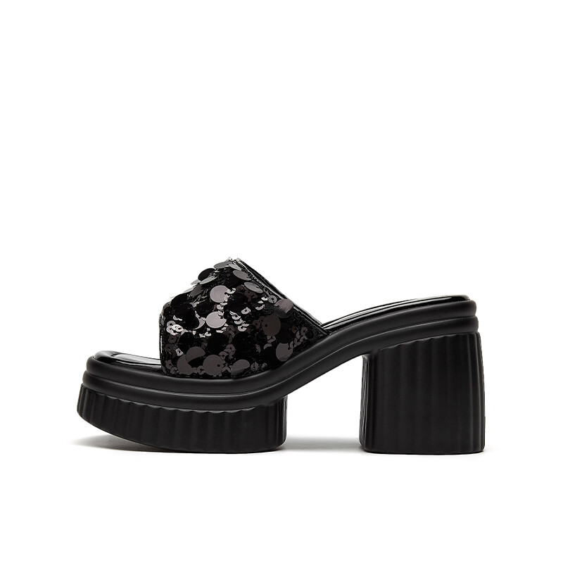 

Шлепанцы и сланцы DAPHNE Slide Slippers Women's