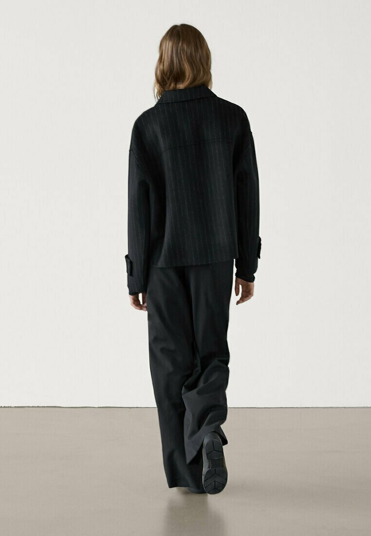 

Летняя куртка Massimo Dutti, темно-синий