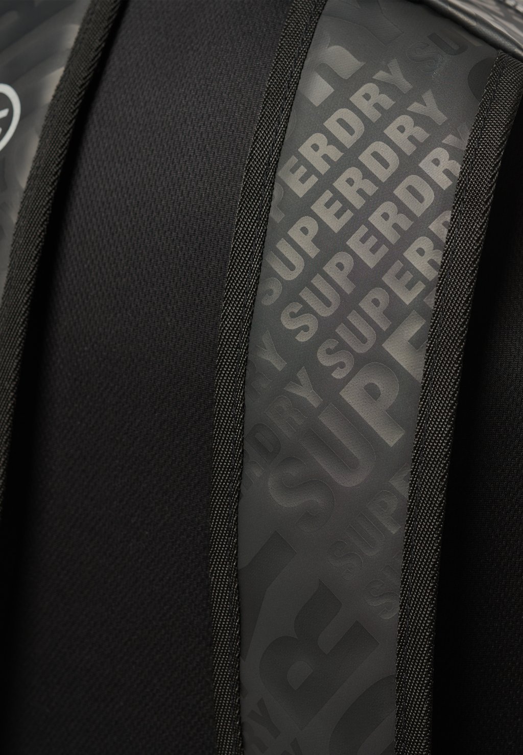 

Рюкзак Superdry, черный