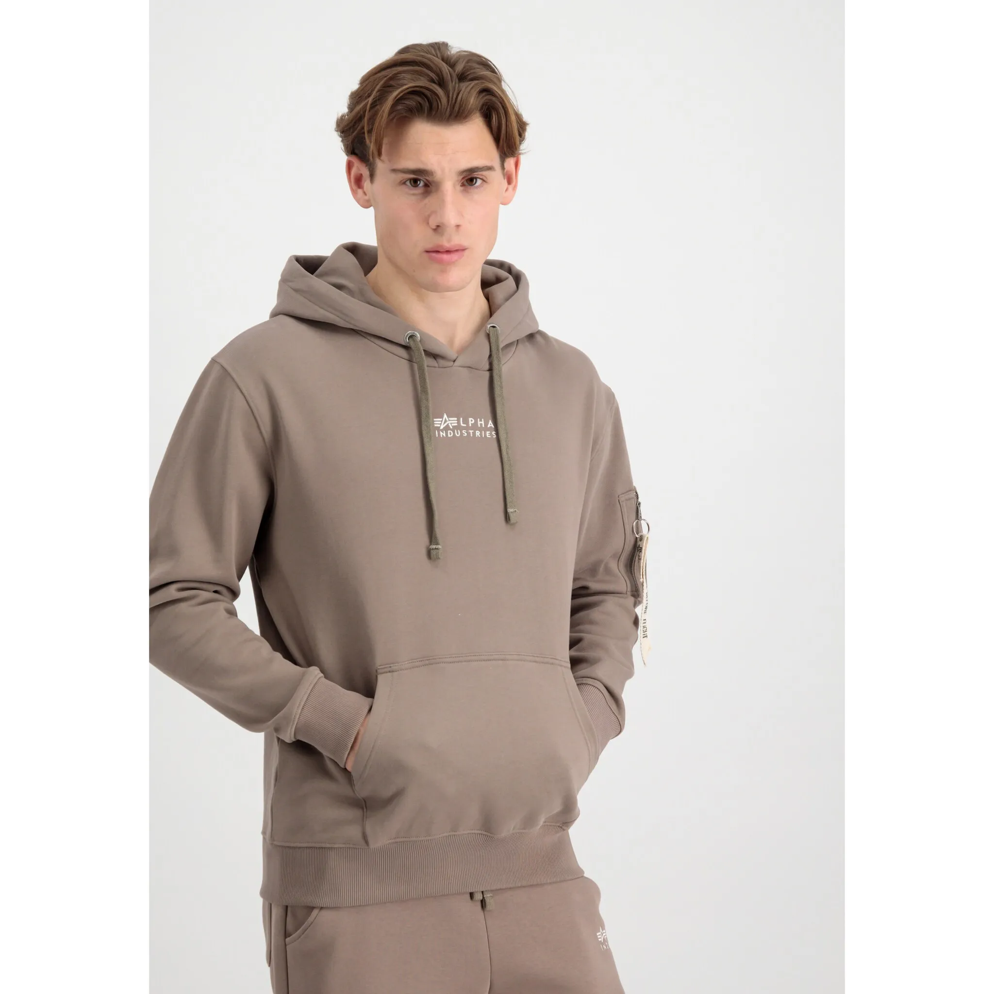 

Толстовка Alpha Industries " Alpha Industries Мужчины - Толстовки Organics EMB Hoody", коричневый