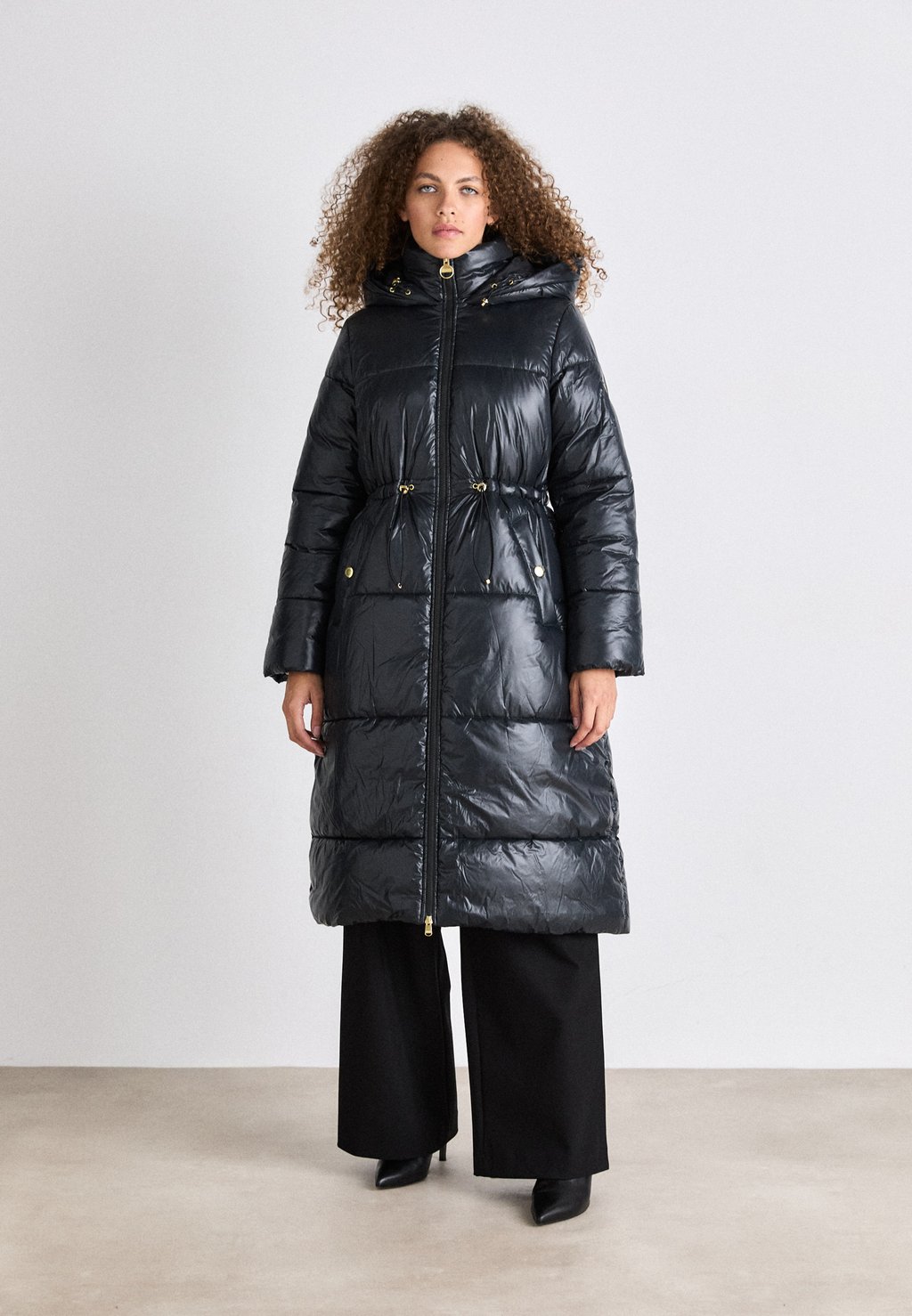 

Зимнее пальто LONGLINE WATKINS Barbour International, черный
