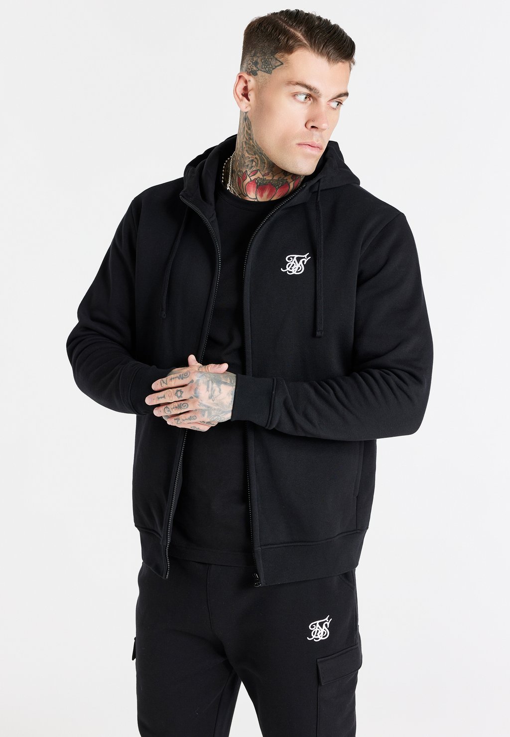 

Толстовка на молнии SIKSILK ESSENTIAL FUNNEL HOODIE, цвет Black, Черный, Толстовка на молнии SIKSILK ESSENTIAL FUNNEL HOODIE, цвет Black