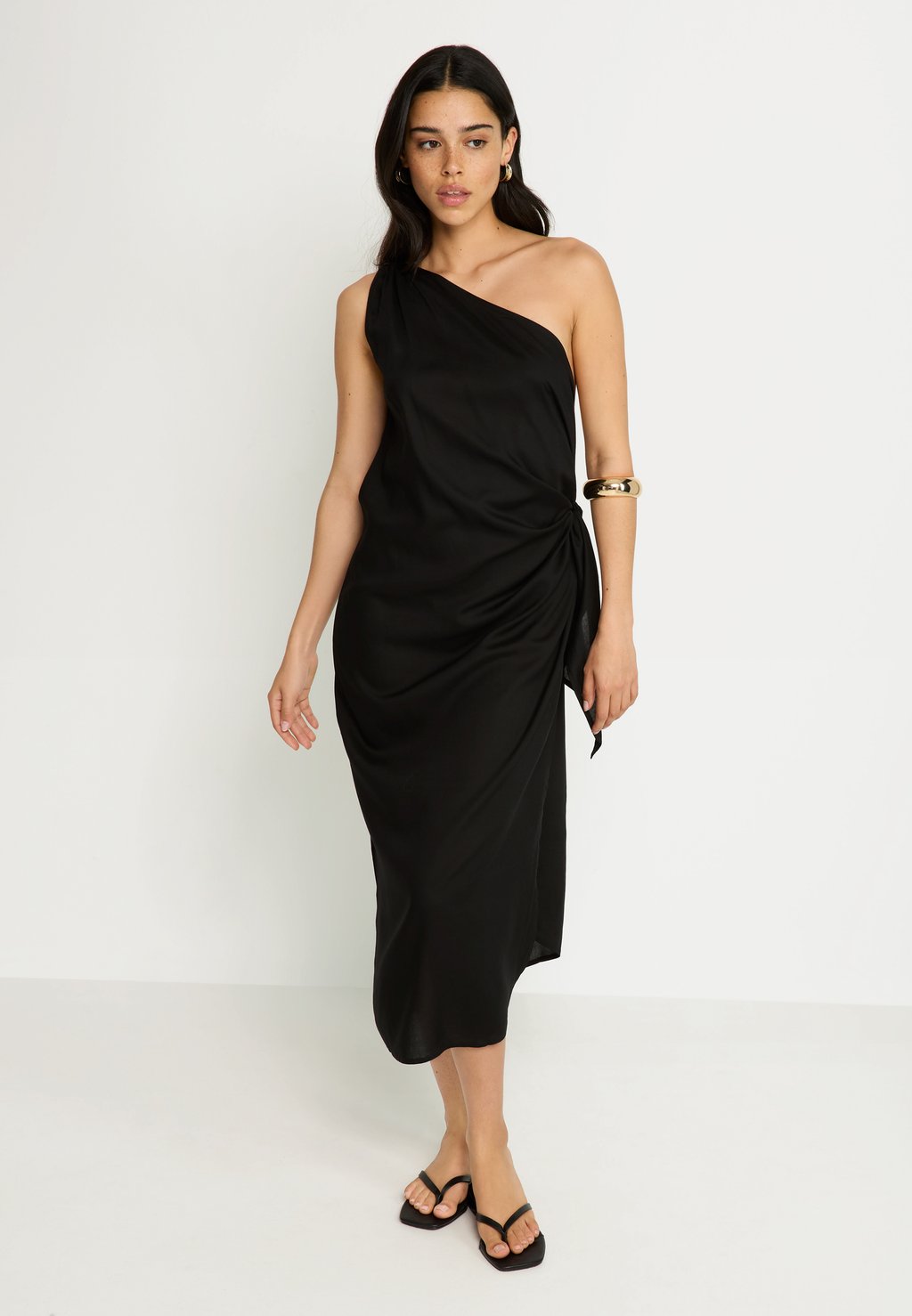

Повседневное платье ONE-SHOULDER LASCANA, черный