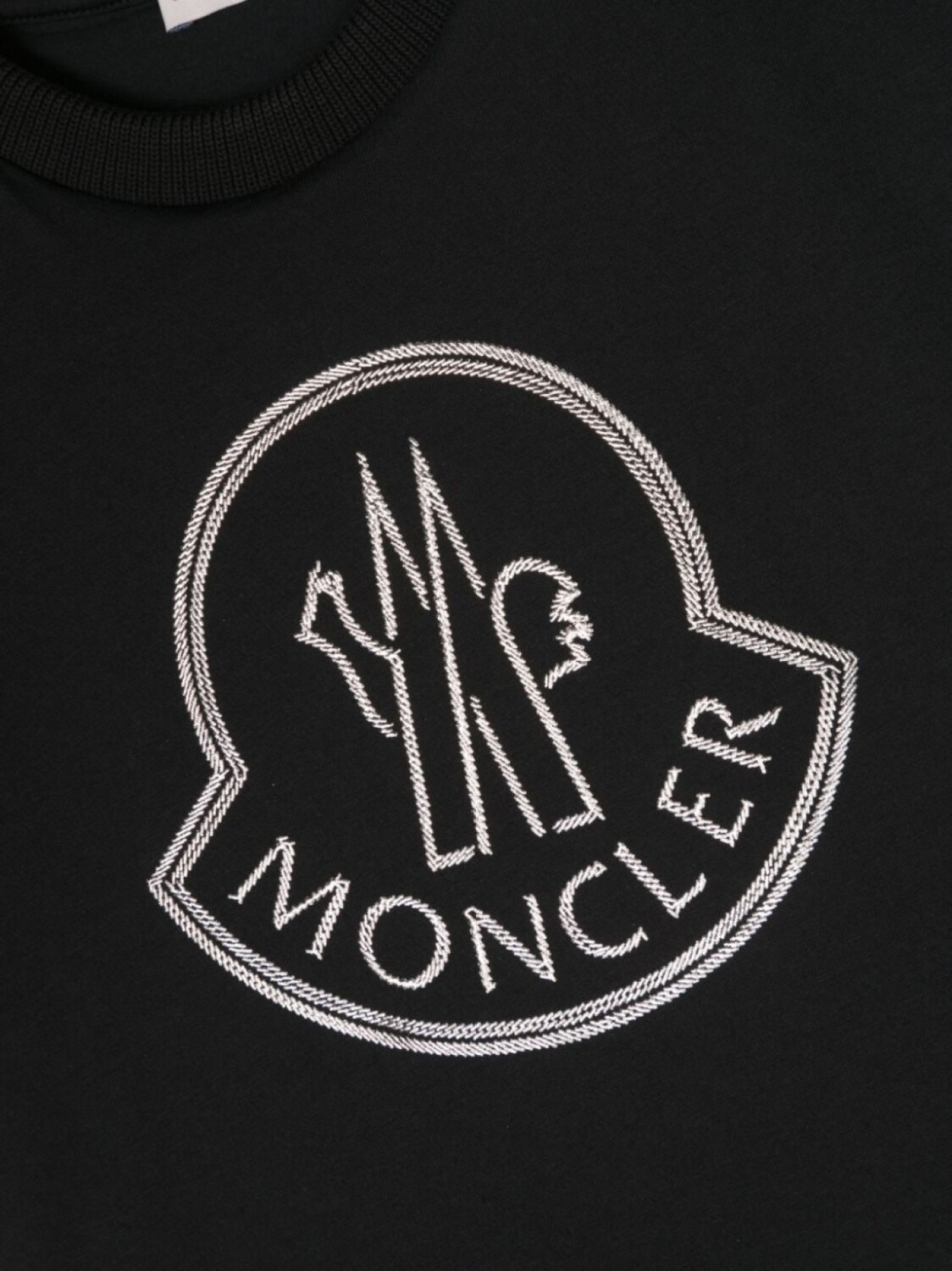 Moncler Enfant футболка с вышитым логотипом, черный — фото 3