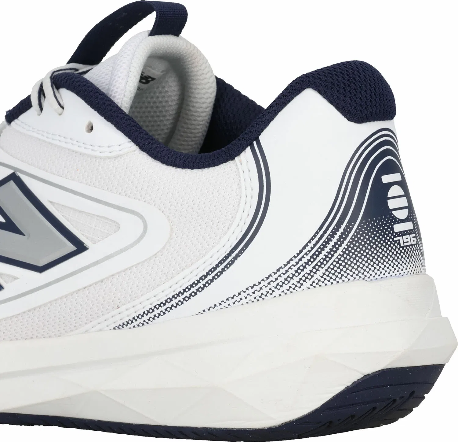 Мужские кроссовки для тенниса «FuelCell 796 v5 H» от New Balance, White/Navy — фото 2