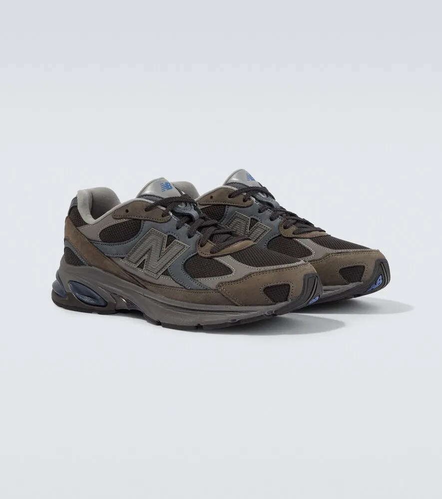 Кроссовки с замшевой отделкой 2010 года New Balance, серый