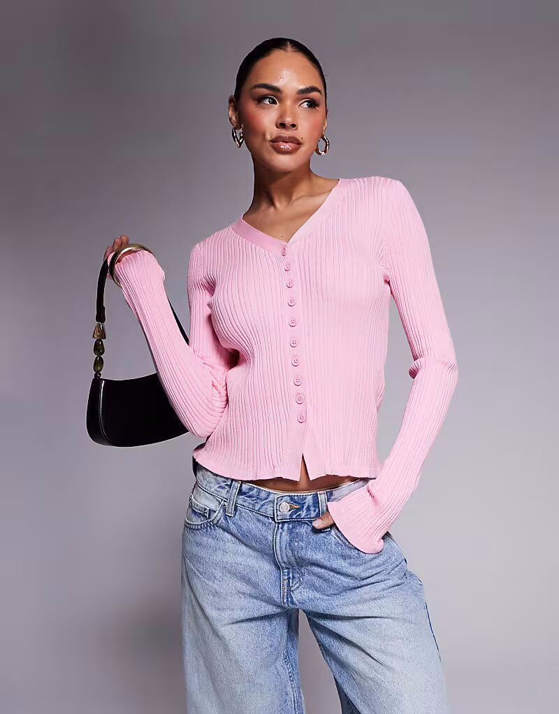 

Кардиган ASOS DESIGN с V-образным вырезом, застежкой на пуговицы спереди и оборкой в ​​рубчик розового цвета