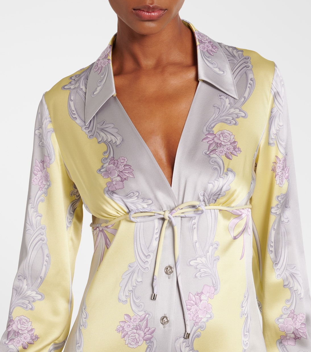 Платье-рубашка из шелкового твила Medusa Cameo Versace, Pale Yellow+Light Grey — фото 4