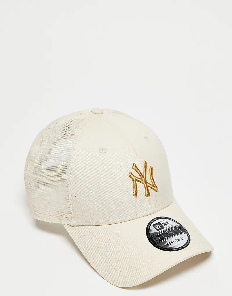 

Кепка дальнобойщика New Era NY Yankees 9forty бежевого цвета
