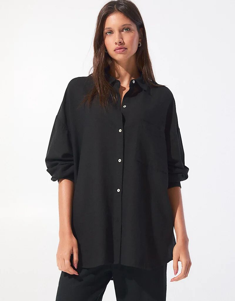 

Рубашка оверсайз Pull&Bear Rustic черного цвета