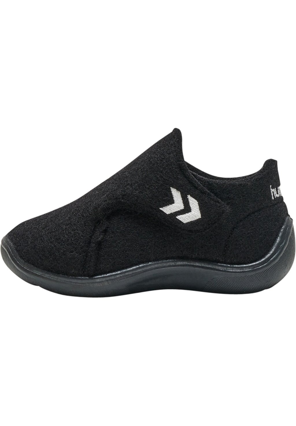 

Тапочки Hummel, цвет black