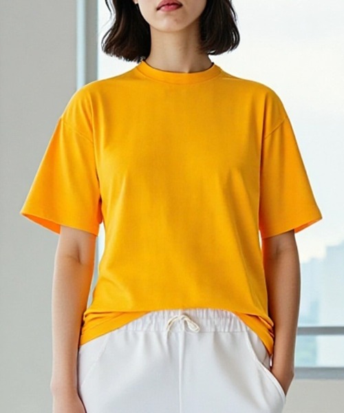 

Спортивная футболка влагоотводящая, быстросохнущая, с защитой от УФ-излучения United Athle, светло-оранжевый