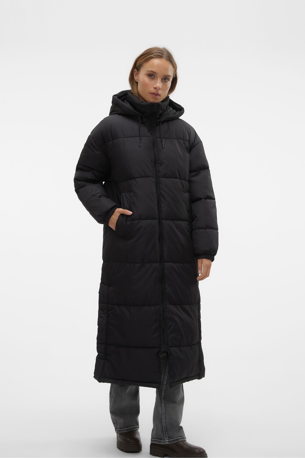 

Утепленное длинное пальто с капюшоном Vero Moda, черный
