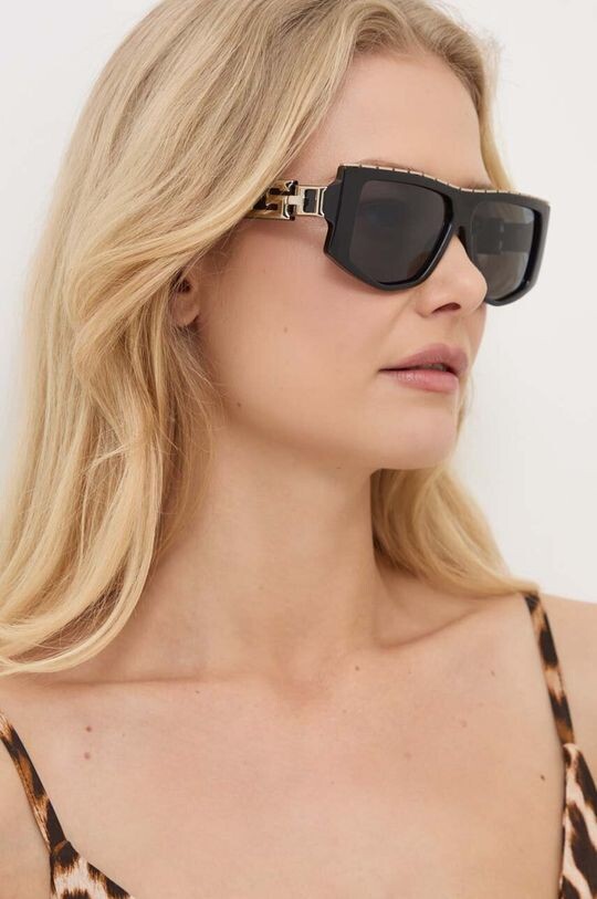 

Солнечные очки Guess, черный