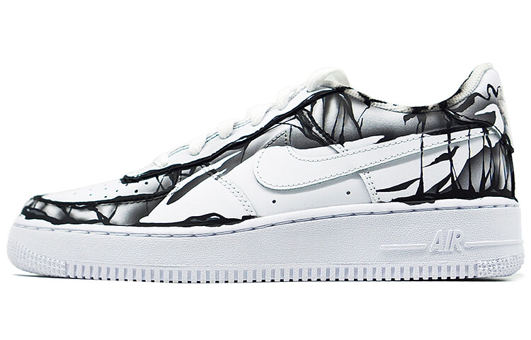 

Кроссовки Nike Air Force 1, черный/белый