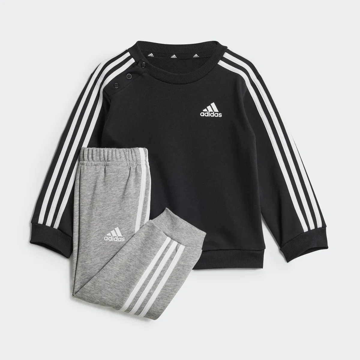 

Спортивный костюм Adidas Sportswear "ESSENTIALS 3-STRIPES KIDS JOGGING SUIT" (2 шт.), белый