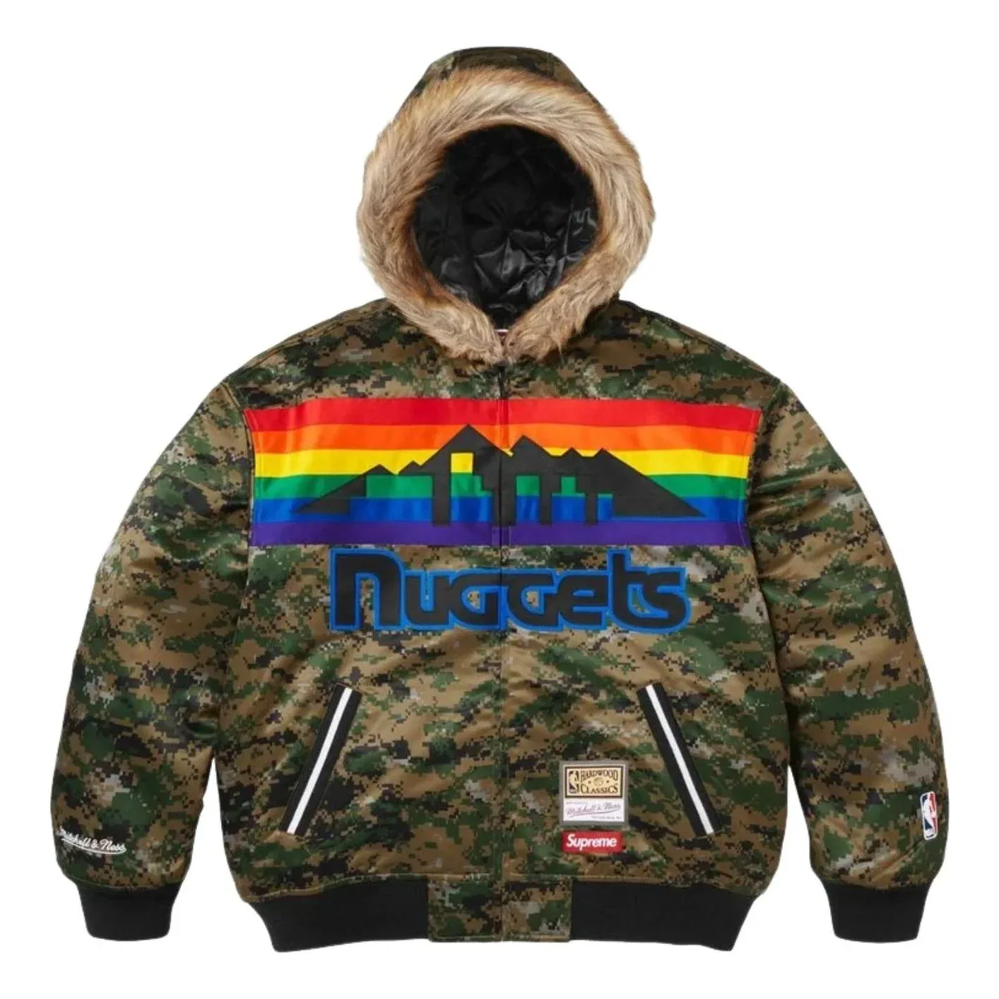 Куртка Supreme x Mitchell & Ness SS26 Teams Hooded Satin Varsity Jacket 'Digi Camo' SUP-SS26-285-CMO, зеленый