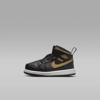 

Кроссовки Jordan 1 Mid, цвет Black/White/Metallic Gold