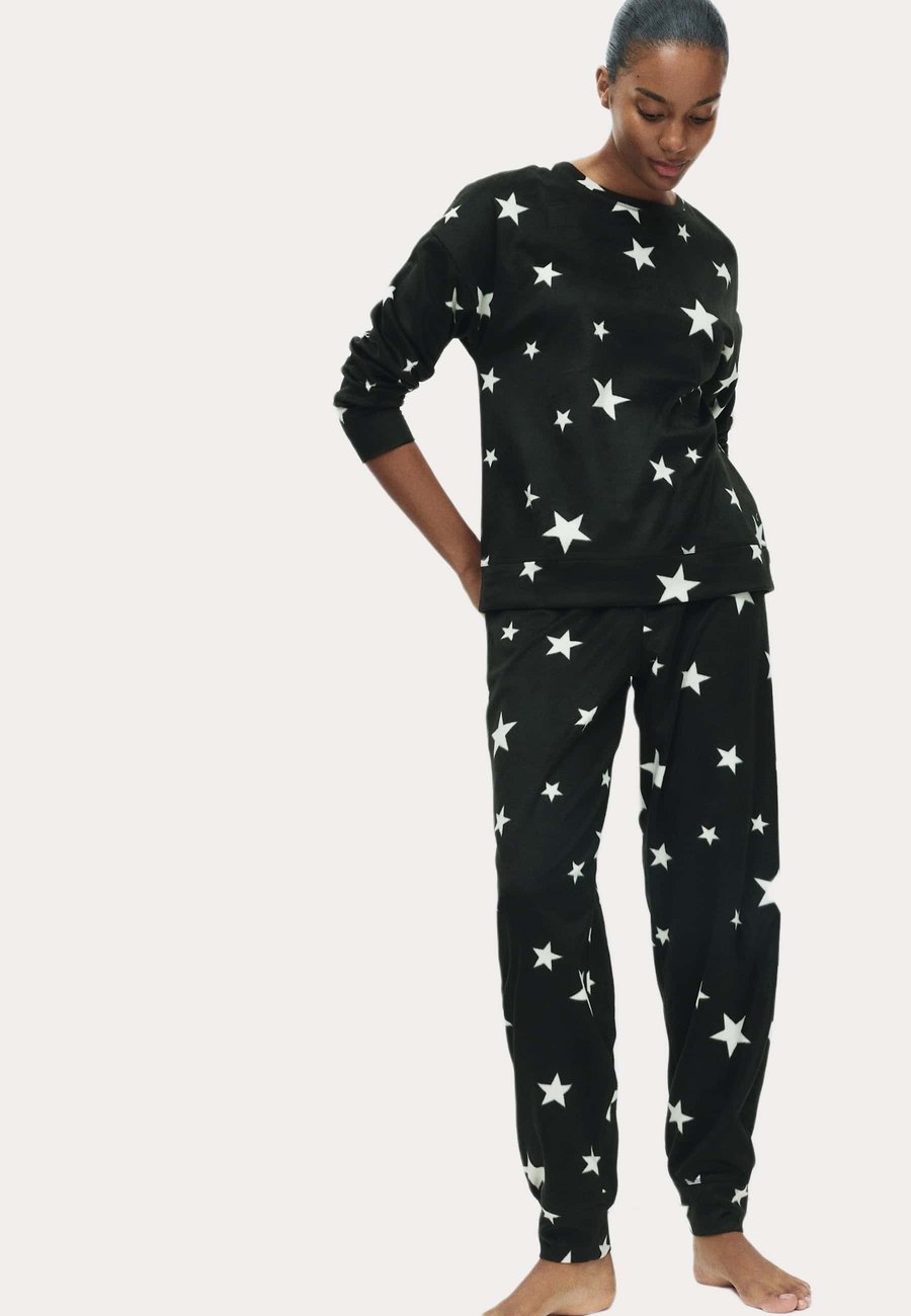 

Пижамный комплект Marks & Spencer CUFFED HEM FLEECE SET, Black Mix/Black