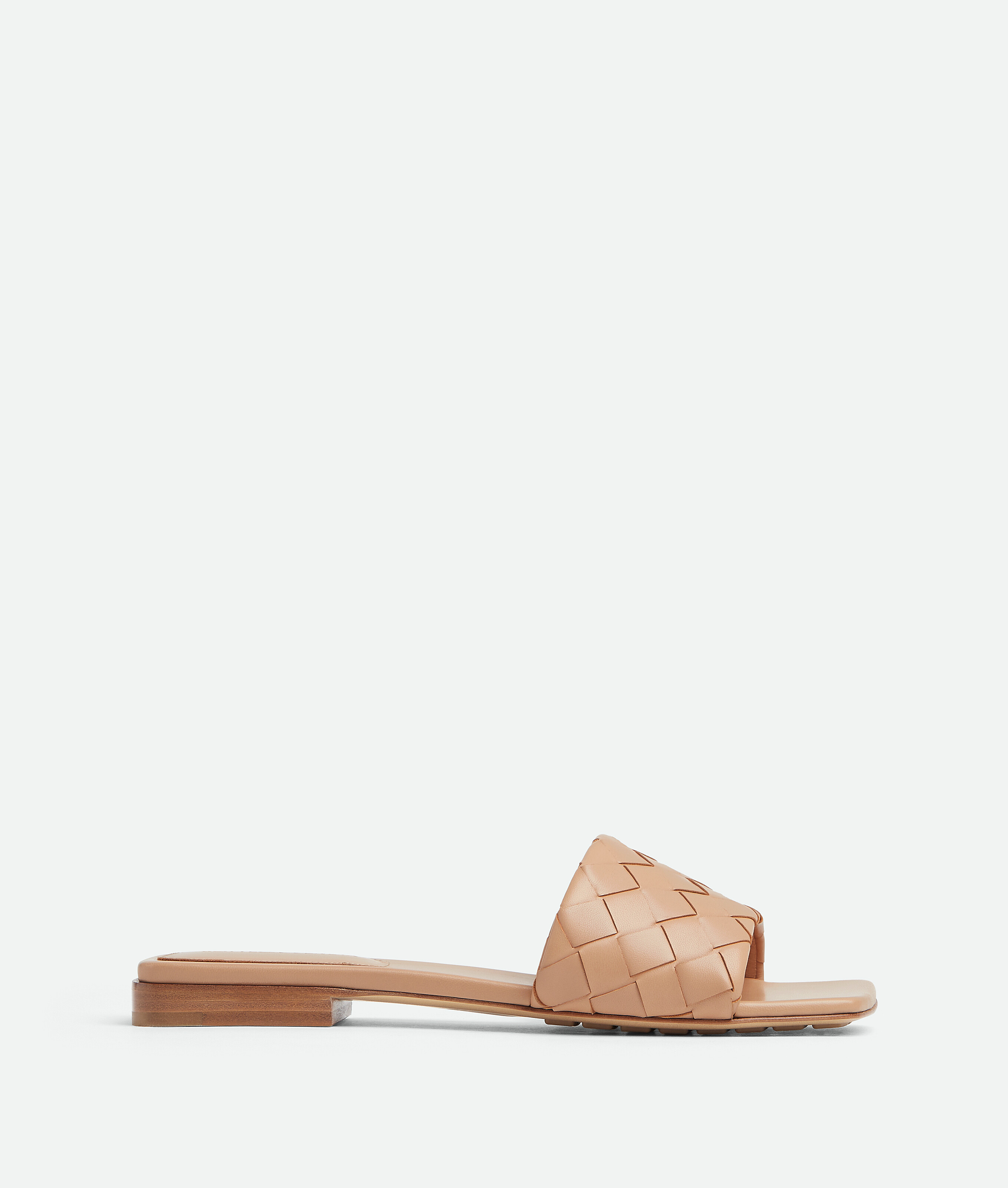 Parco flat mule BOTTEGA VENETA, пудра