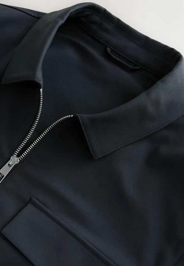 Универсальная легкая куртка из технической ткани стандартного кроя Next, Navy Blue — фото 2