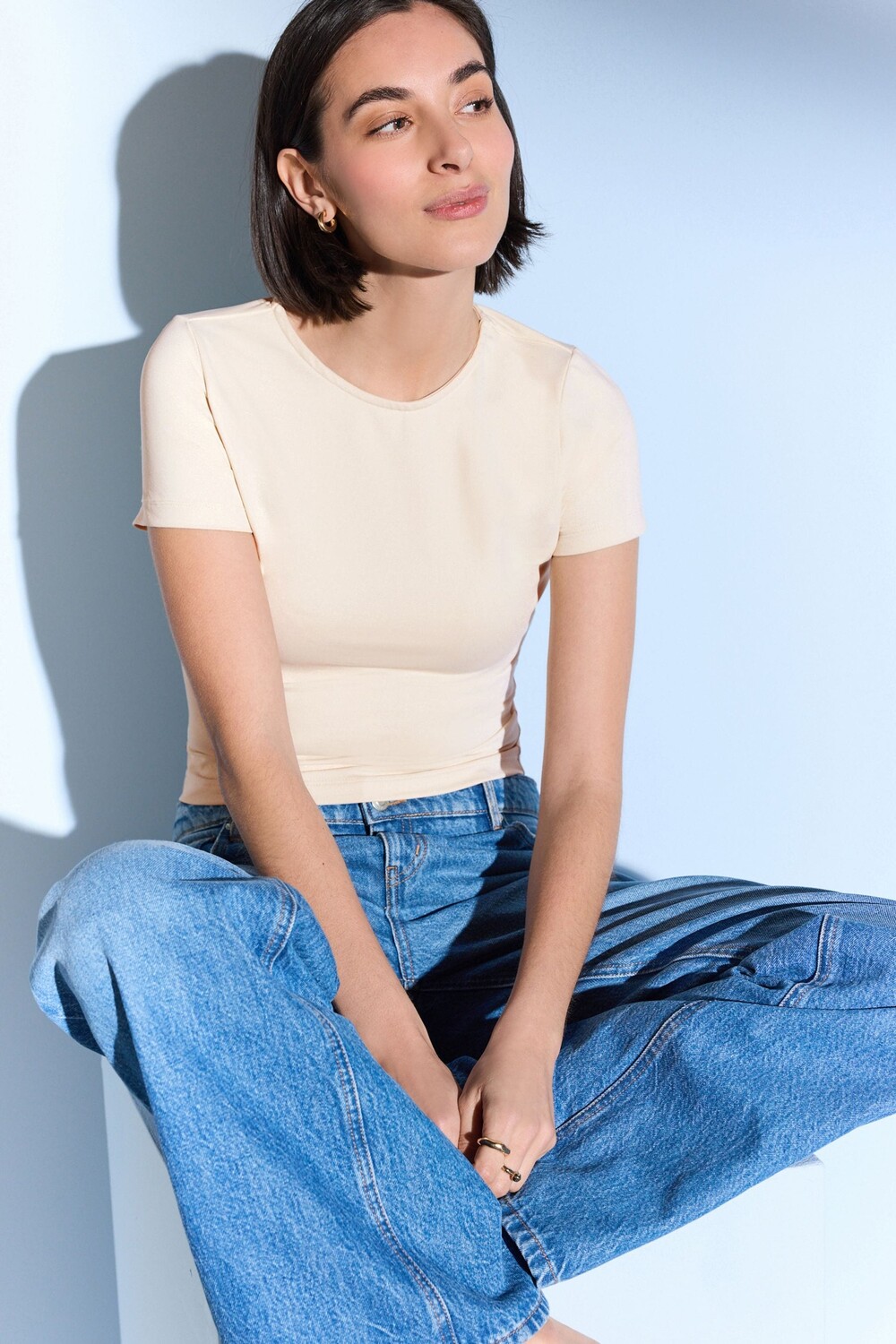 

Облегающая футболка из полиамида с короткими рукавами Next, экрю