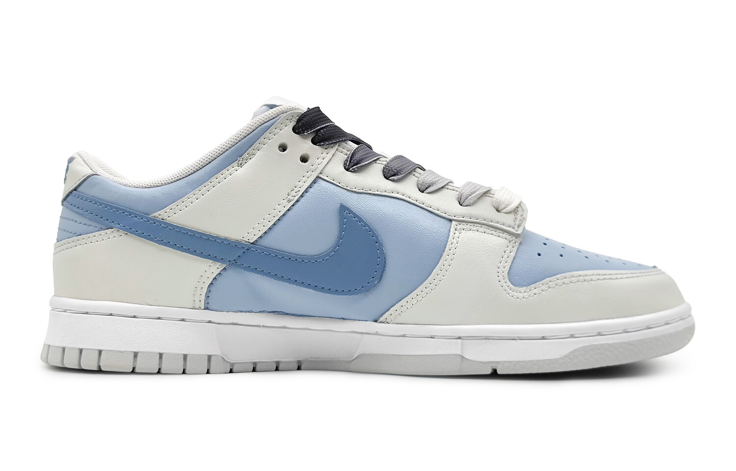 

Кроссовки Nike Dunk Skateboard Shoes Women's Low-Top Gray White