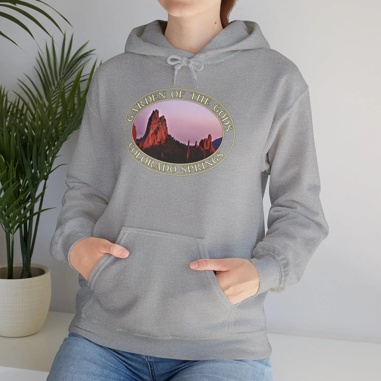 Худи Garden of the Gods - дизайн Colorado Springs Sunset - уютная толстовка GentleSeas Cozy Pullover Sweatshirt - мягкий теплый флис GENERIC, серый — фото 3