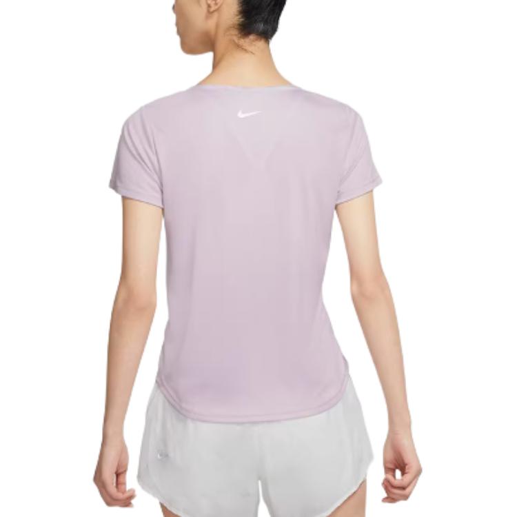 Nike Футболка Swoosh Dri Fit женская светло-фиолетовая — фото 4
