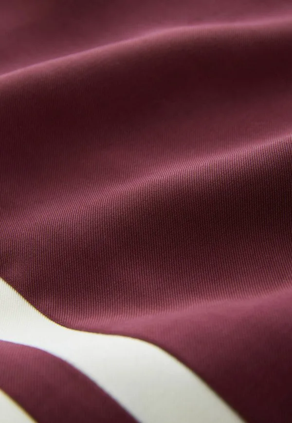 Спортивные брюки прямого кроя с широкими штанинами и боковой полосой Next, Burgundy Red — фото 3