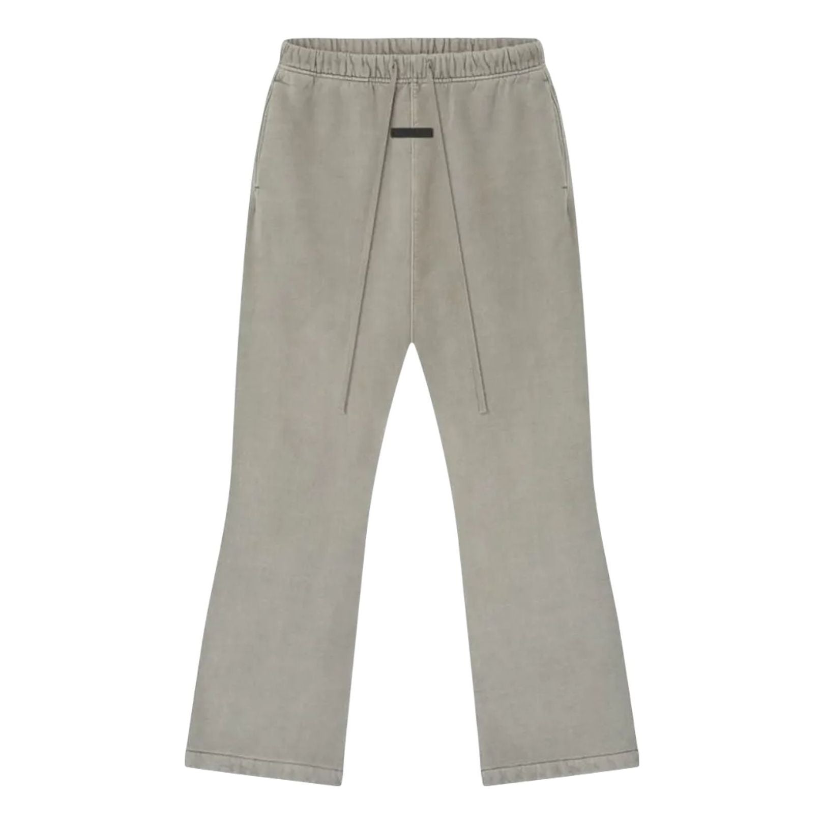 

Спортивные брюки-клеш из плотного флиса Fear of God Essentials, цвет «дымчато-серый»