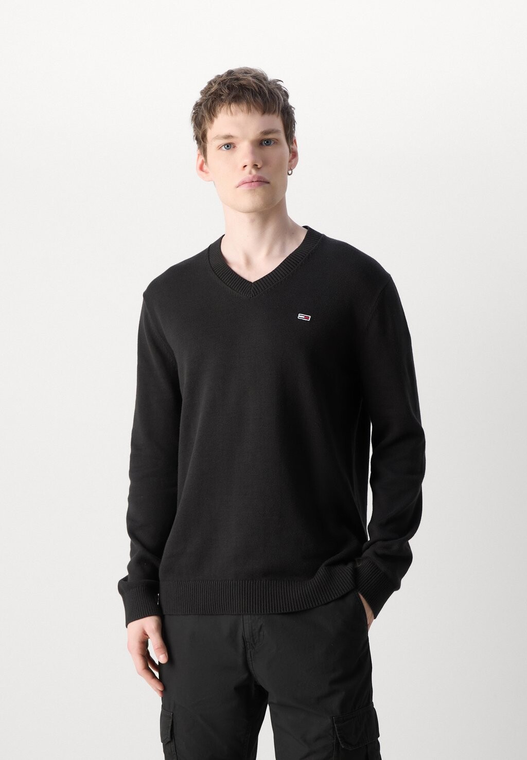 

Джемпер V NECK SWEATER Tommy Hilfiger, черный