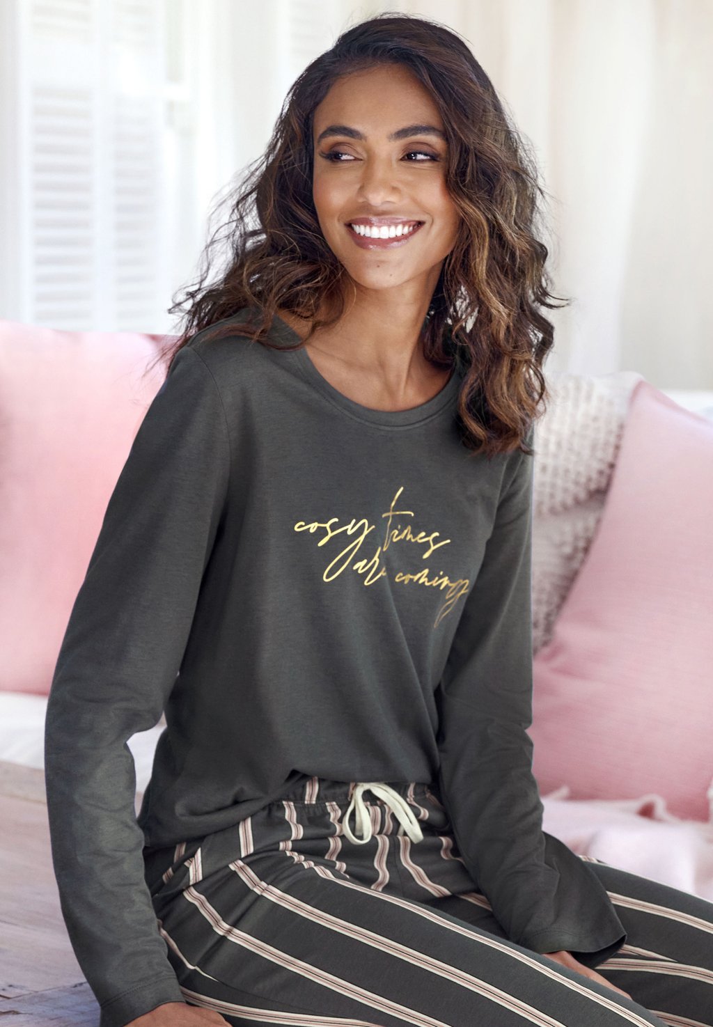 

Верх пижамы LASCANA, антрацит