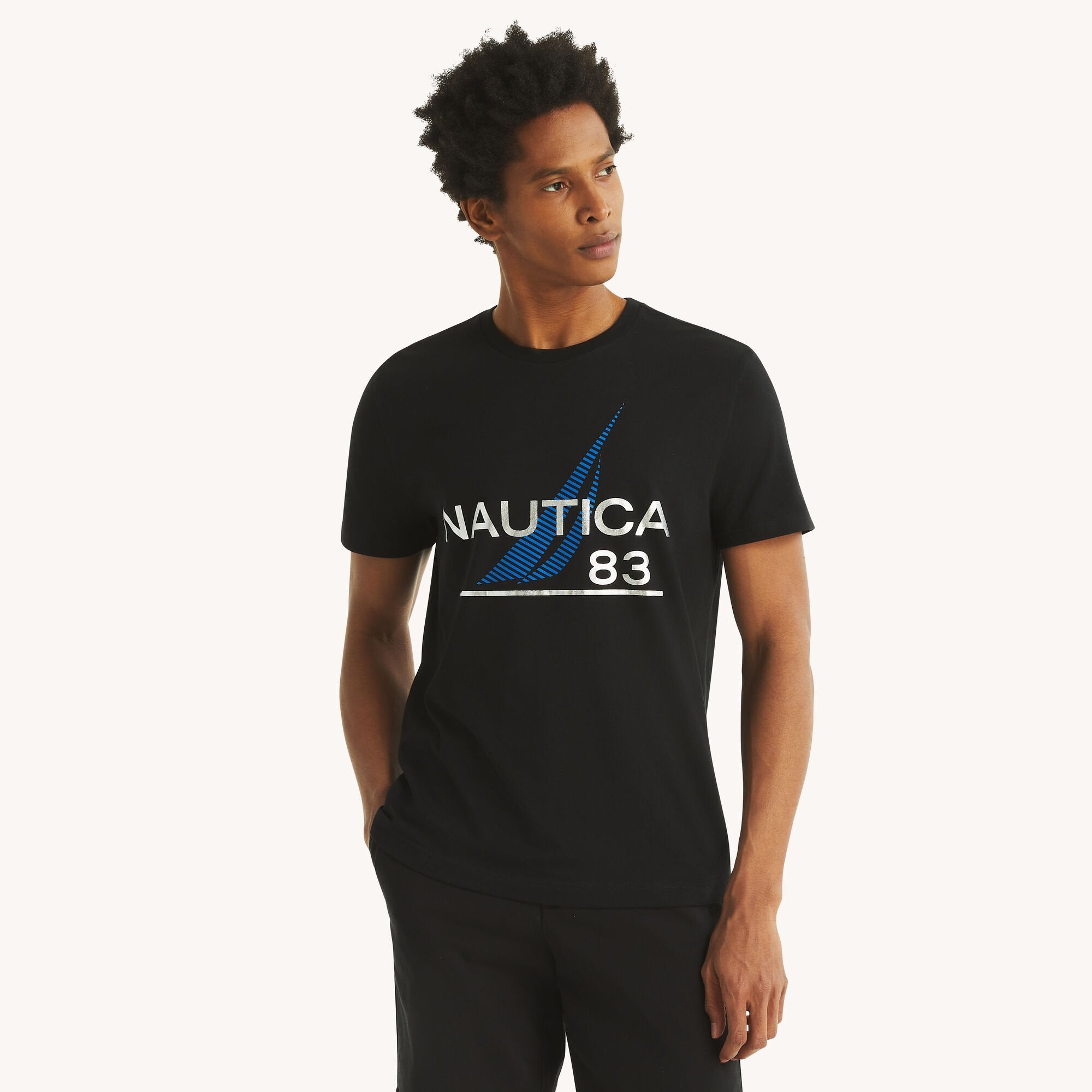 

Футболка Nautica Mens Sustainably Crafted Nautica '83 Graphic, цвет true black