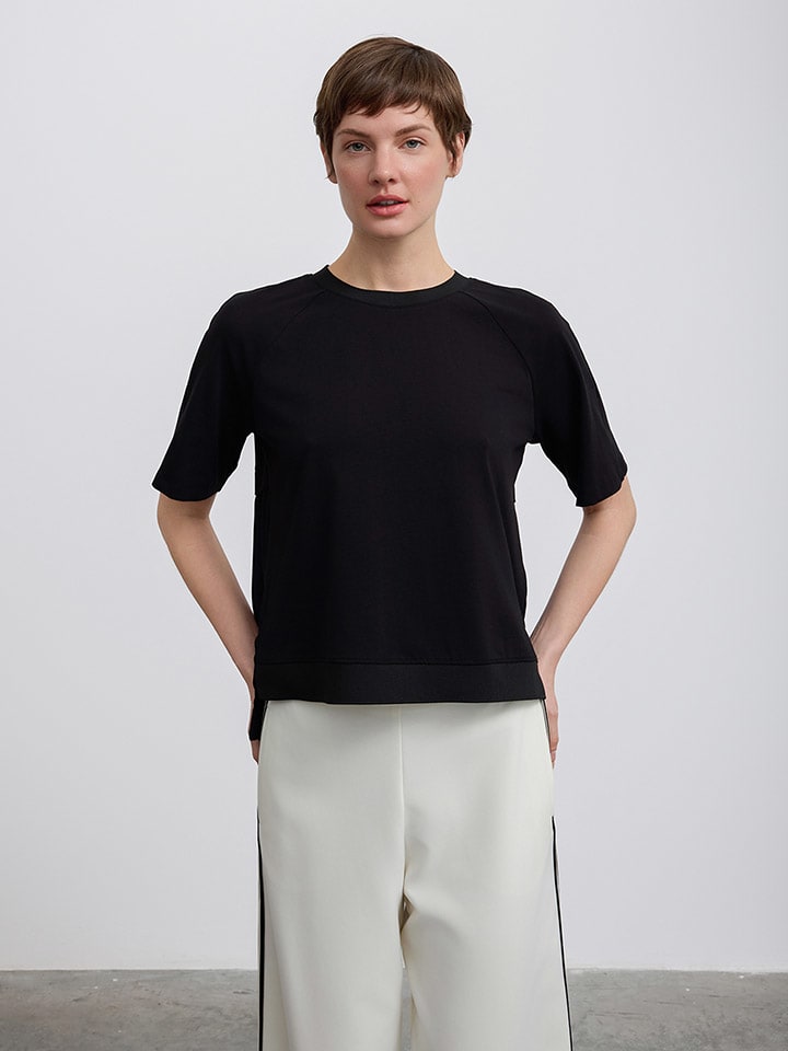 

Футболка BGN, черный