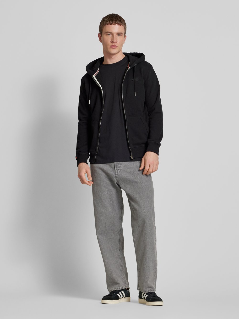 

Толстовка с капюшоном Superdry, черный
