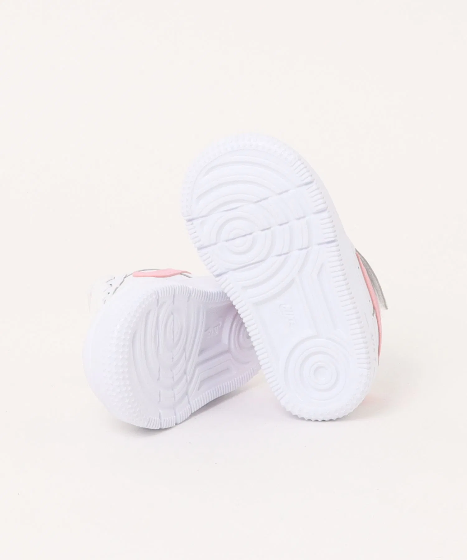 Детские кроссовки NIKE Air Force 1 Low EasyOn белые — фото 3