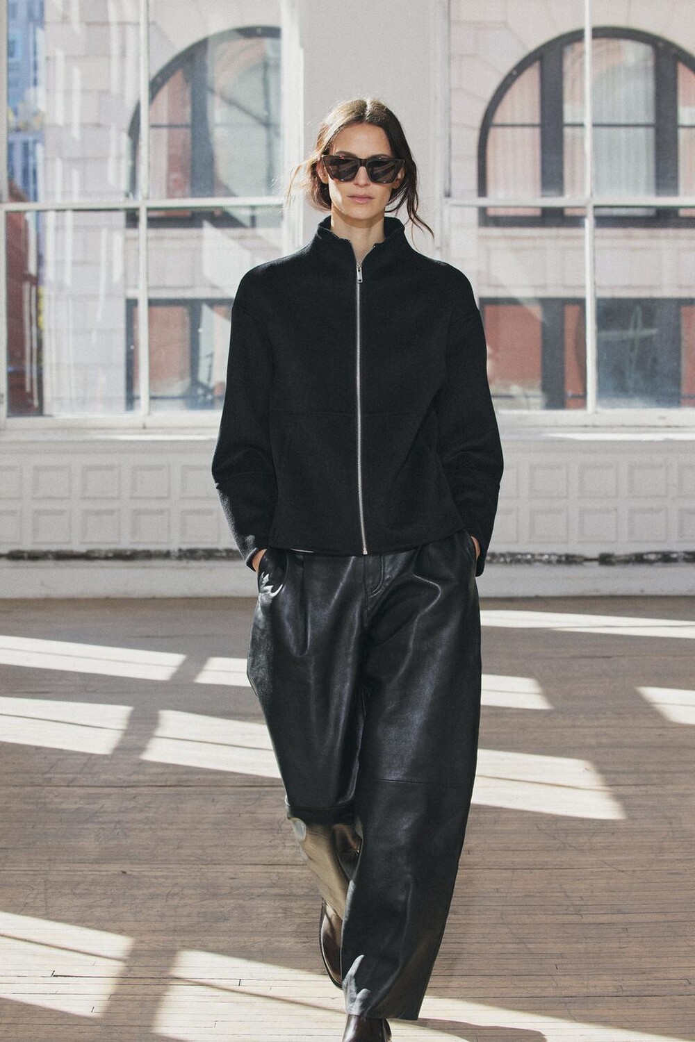 

Шерстяная куртка ZARA, черный