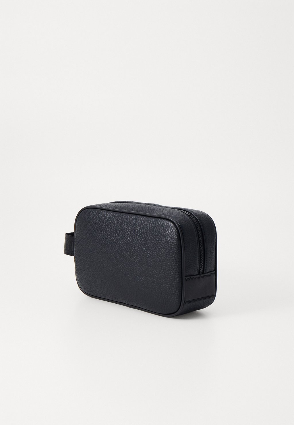 

Косметичка BEAUTY CASE UNISEX Armani Exchange, черный